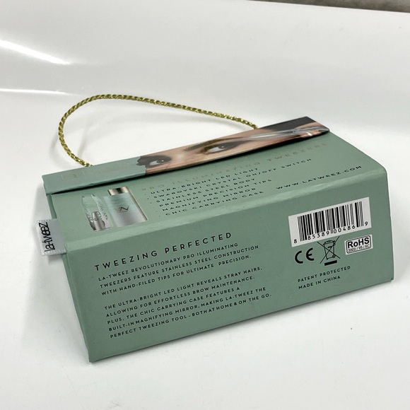 LaTweez Pro Illuminating Tweezers - Picture 4 of 6